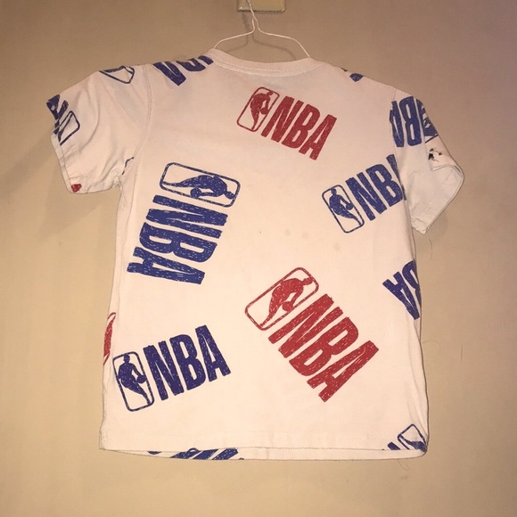 Nba Shirt Great for kids around 9 or 10 - Picture 2 of 2